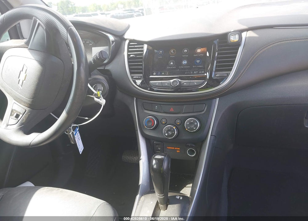2018 CHEVROLET TRAX LS VIN: 3GNCJKSB9JL400302