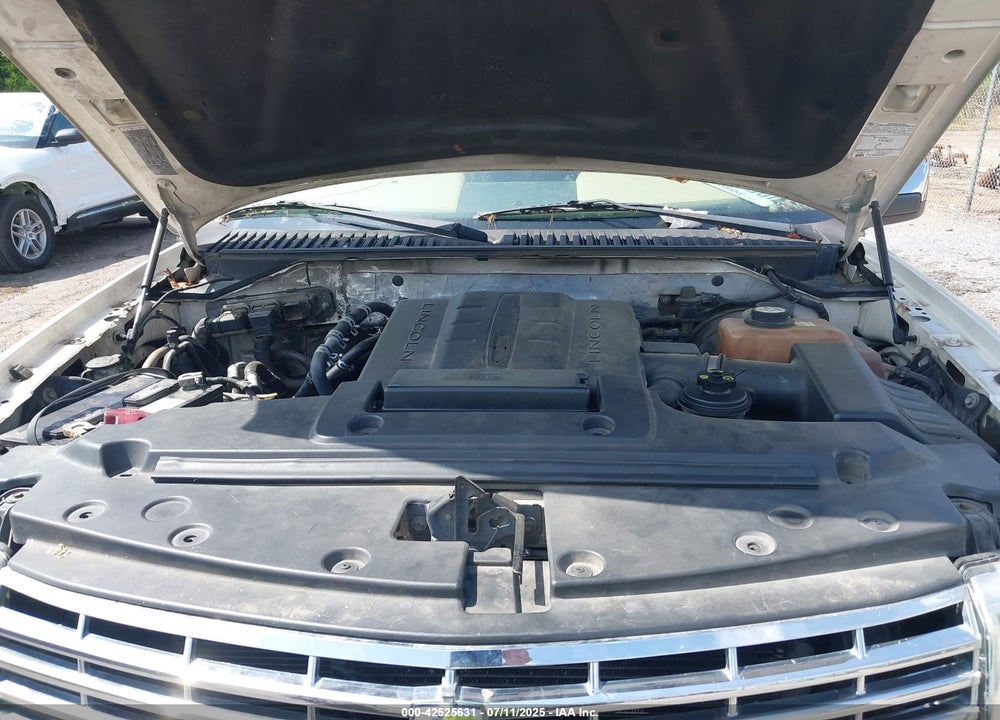 2007 LINCOLN NAVIGATOR L VIN: 5LMFL27507LJ13723