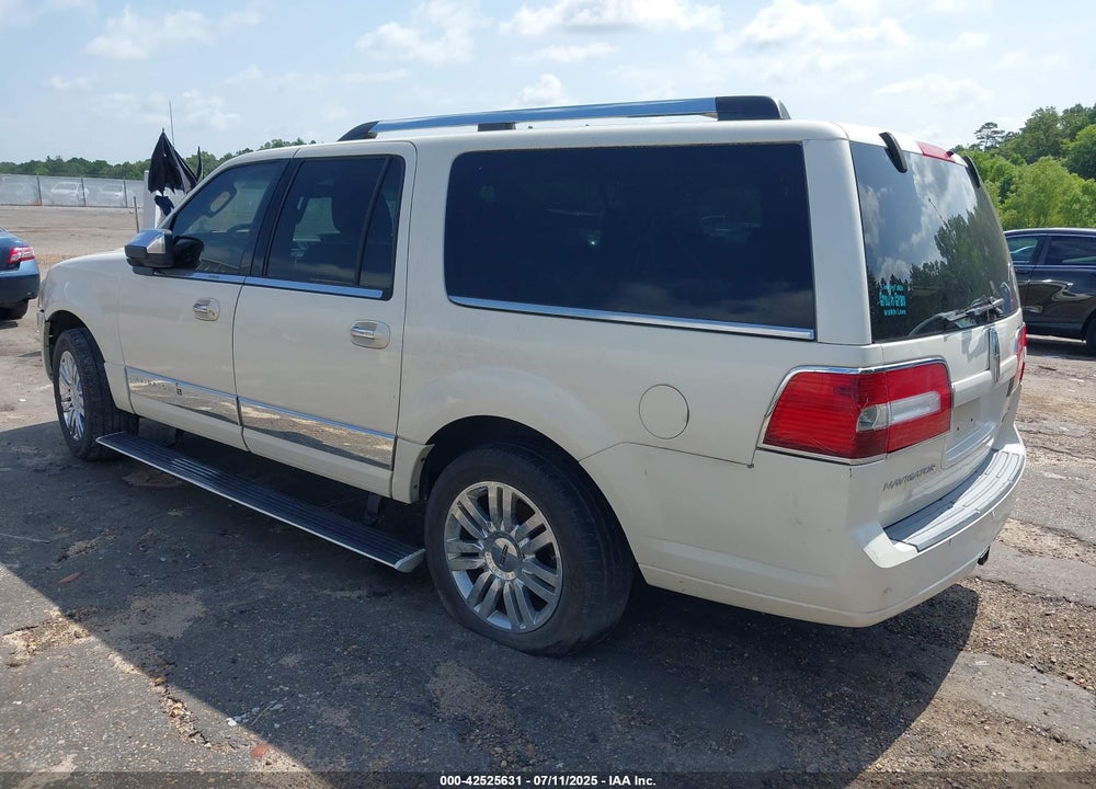 2007 LINCOLN NAVIGATOR L VIN: 5LMFL27507LJ13723
