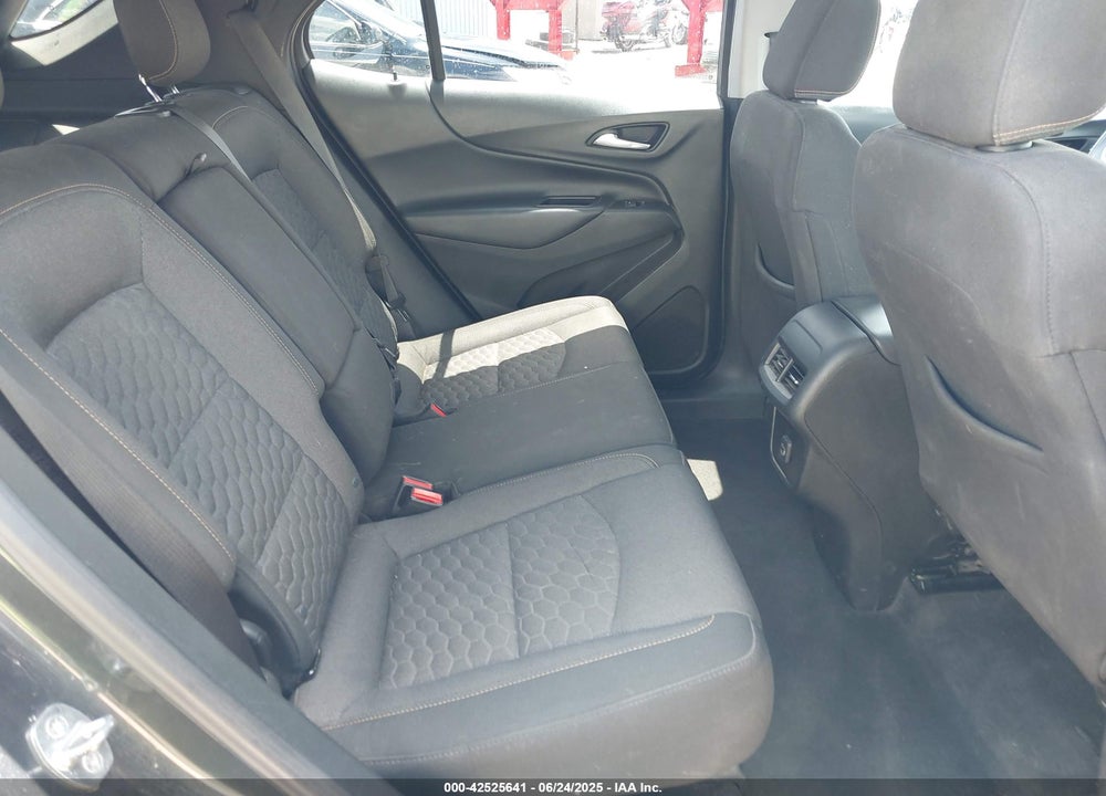 2019 CHEVROLET EQUINOX VIN: 2GNAXUEVXK6227127