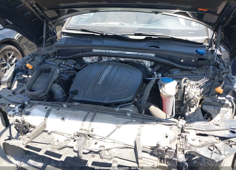 2018 PORSCHE MACAN VIN: WP1AA2A58JLB06928