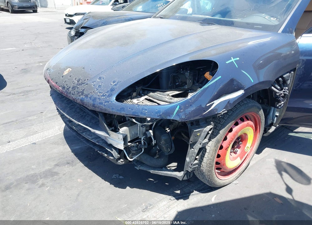 2018 PORSCHE MACAN VIN: WP1AA2A58JLB06928