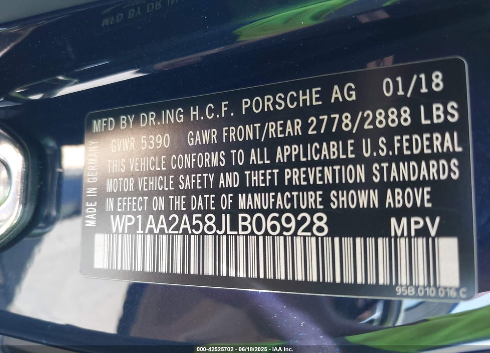 2018 PORSCHE MACAN VIN: WP1AA2A58JLB06928