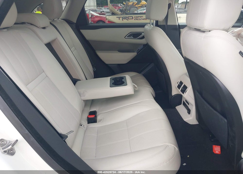 2020 LAND ROVER RANGE ROVER VELAR VIN: SALYB2EX2LA256971