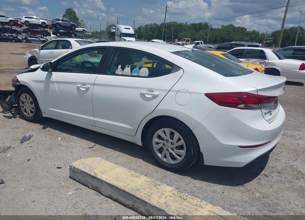 2018 HYUNDAI ELANTRA VIN: 5NPD74LF0JH385164