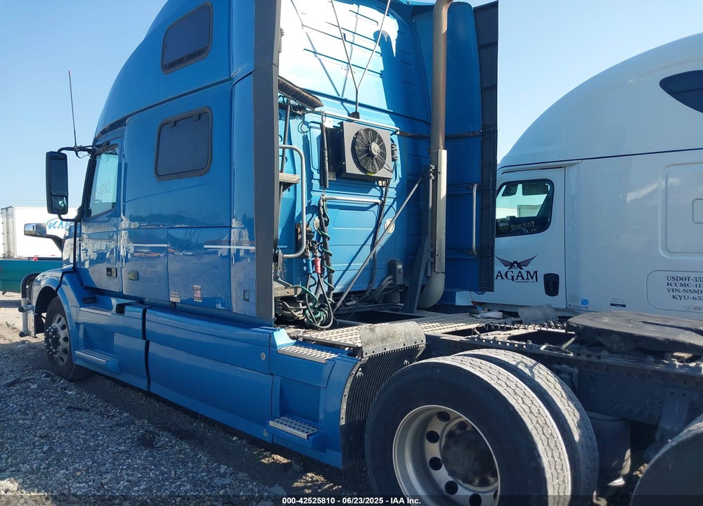 2013 VOLVO VN VNL VIN: 4V4NC9EH4DN133311
