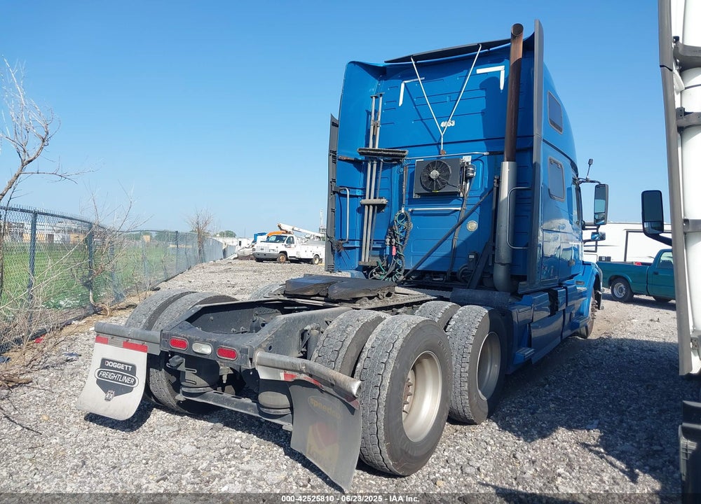 2013 VOLVO VN VNL VIN: 4V4NC9EH4DN133311