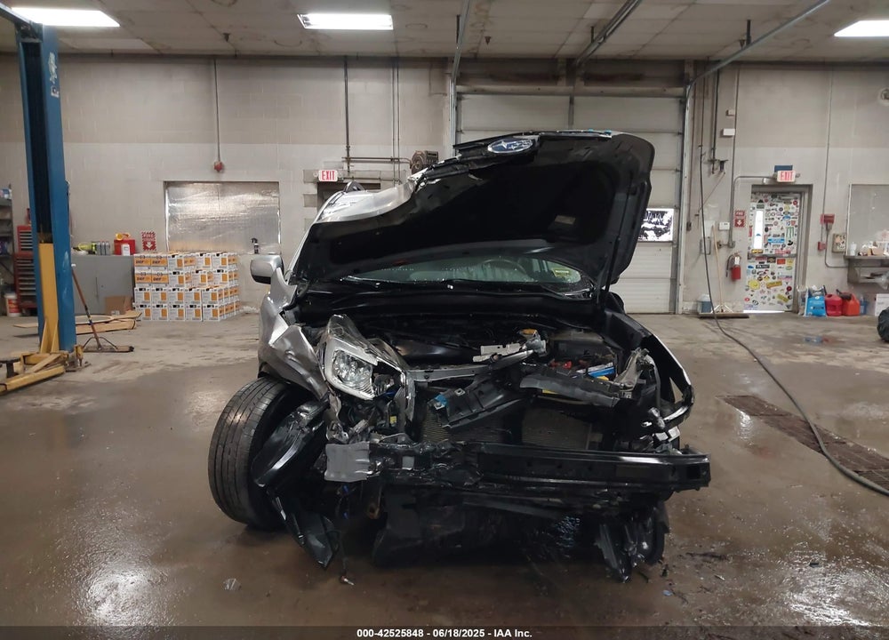 2018 SUBARU FORESTER VIN: JF2SJAJC4JH561990