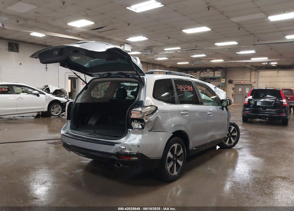 2018 SUBARU FORESTER VIN: JF2SJAJC4JH561990