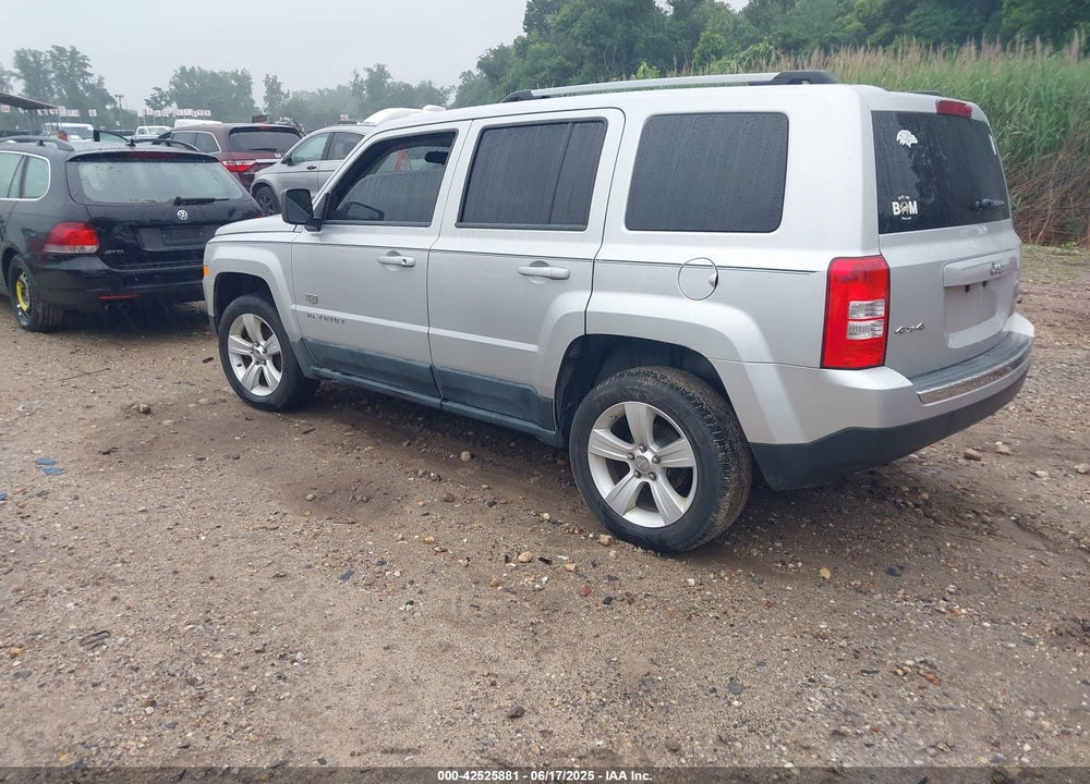 2011 JEEP PATRIOT LATITUDE X VIN: 1J4NF4GB2BD182194