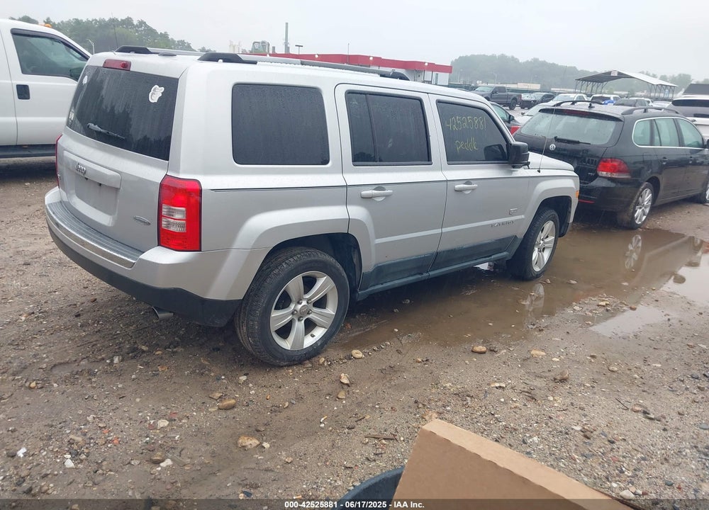 2011 JEEP PATRIOT LATITUDE X VIN: 1J4NF4GB2BD182194