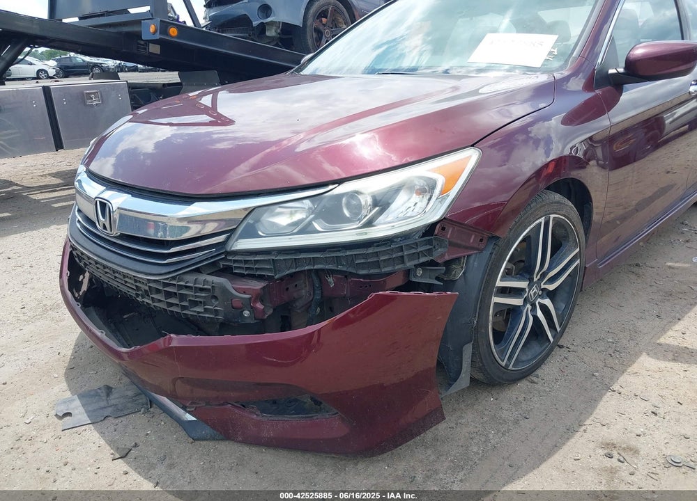 2017 HONDA ACCORD VIN: 1HGCR2F55HA067721