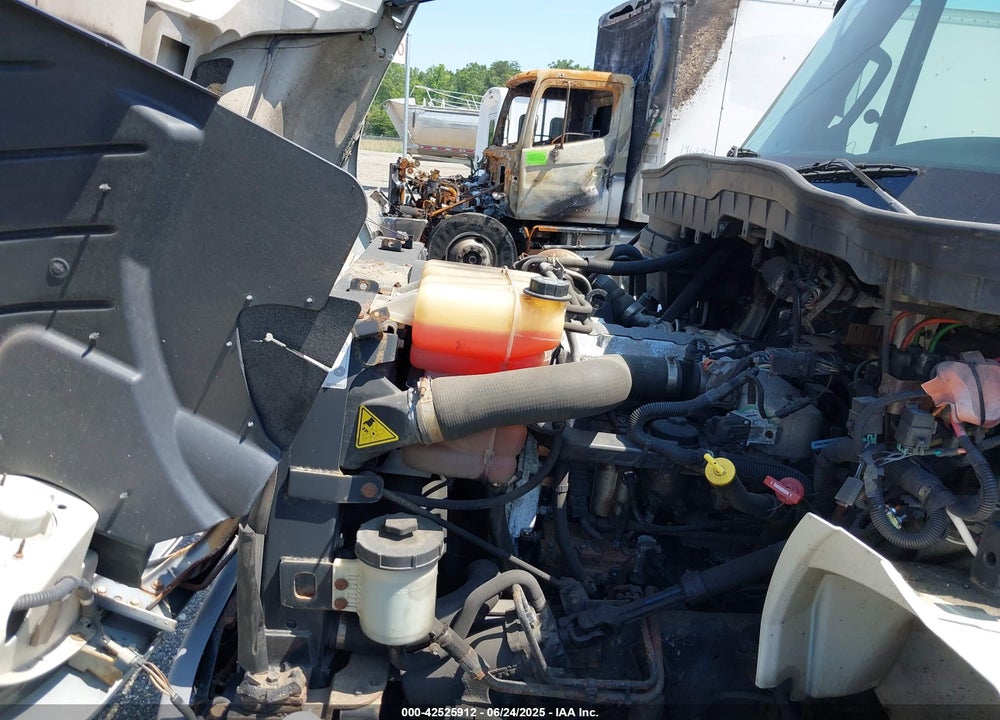 2014 INTERNATIONAL 4000 4300 VIN: 1HTMMAAL2EH773004