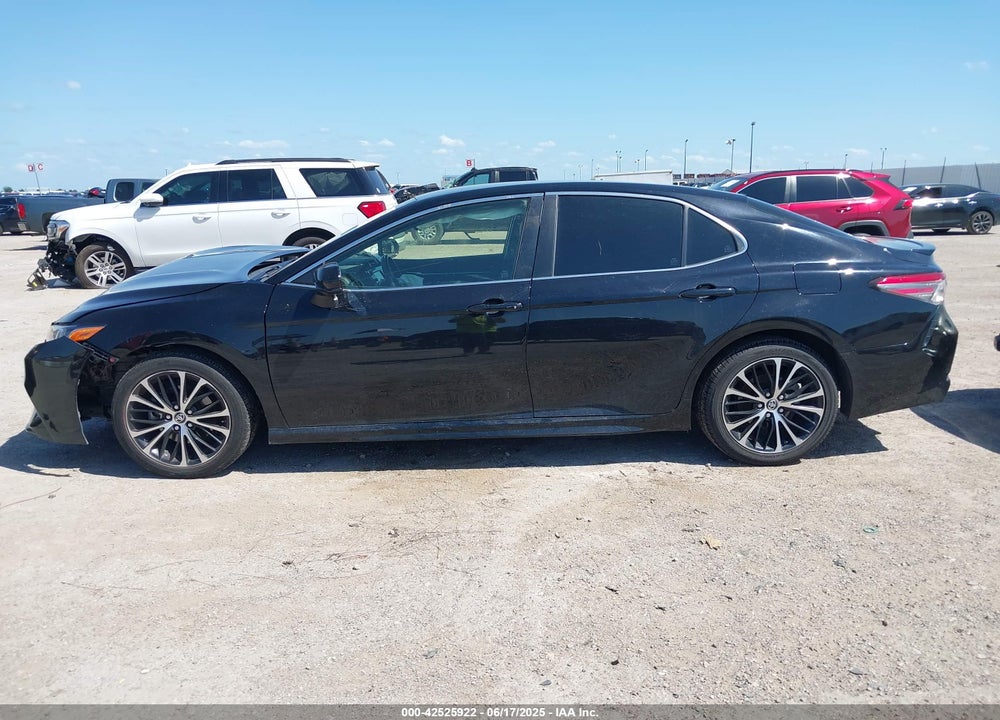 2018 TOYOTA CAMRY VIN: JTNB11HK6J3026423