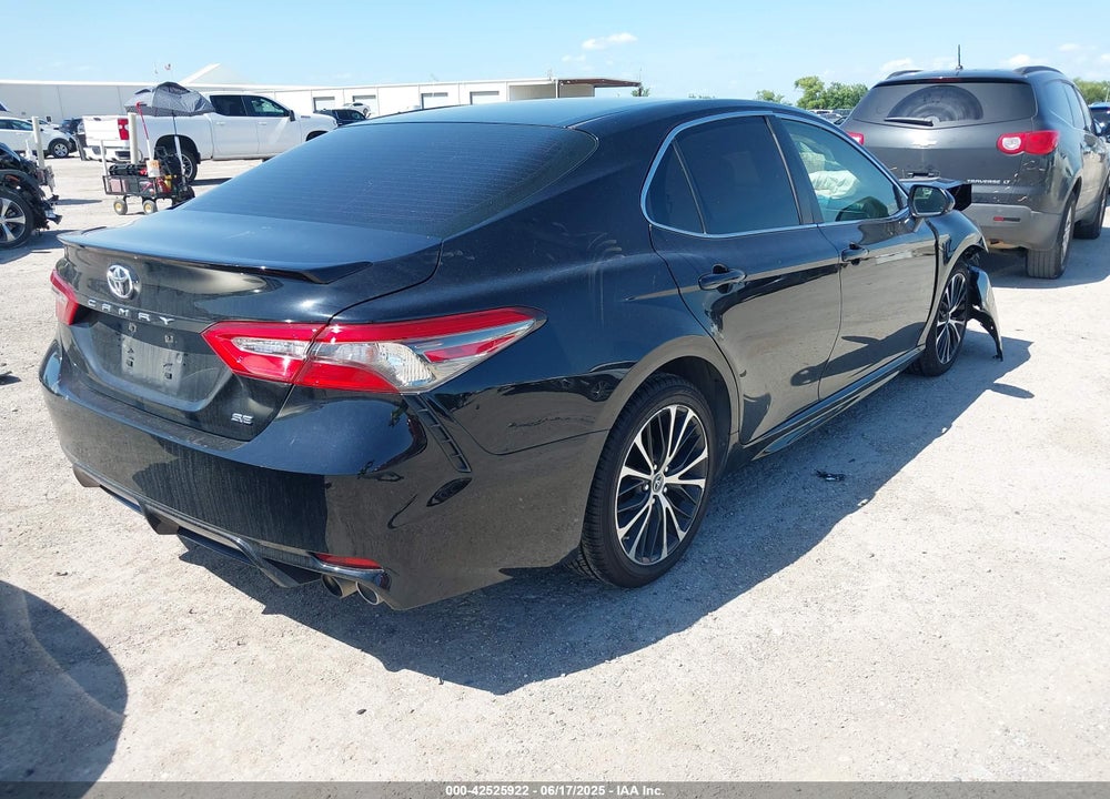 2018 TOYOTA CAMRY VIN: JTNB11HK6J3026423