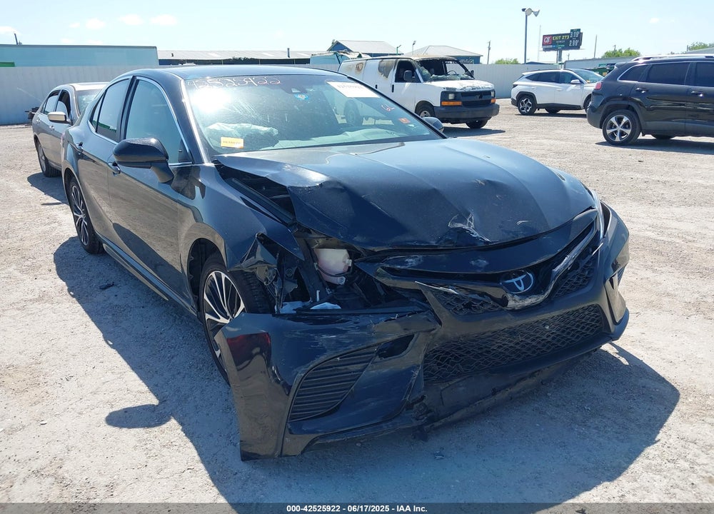 2018 TOYOTA CAMRY VIN: JTNB11HK6J3026423