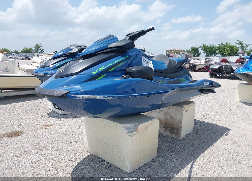 2025 YAMAHA VX CRUISER HO VIN: YAMA3538A525