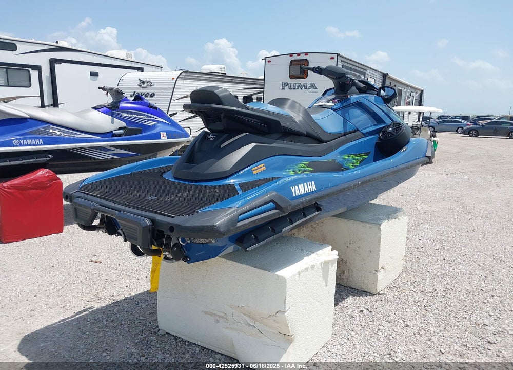 2025 YAMAHA VX CRUISER HO VIN: YAMA3538A525