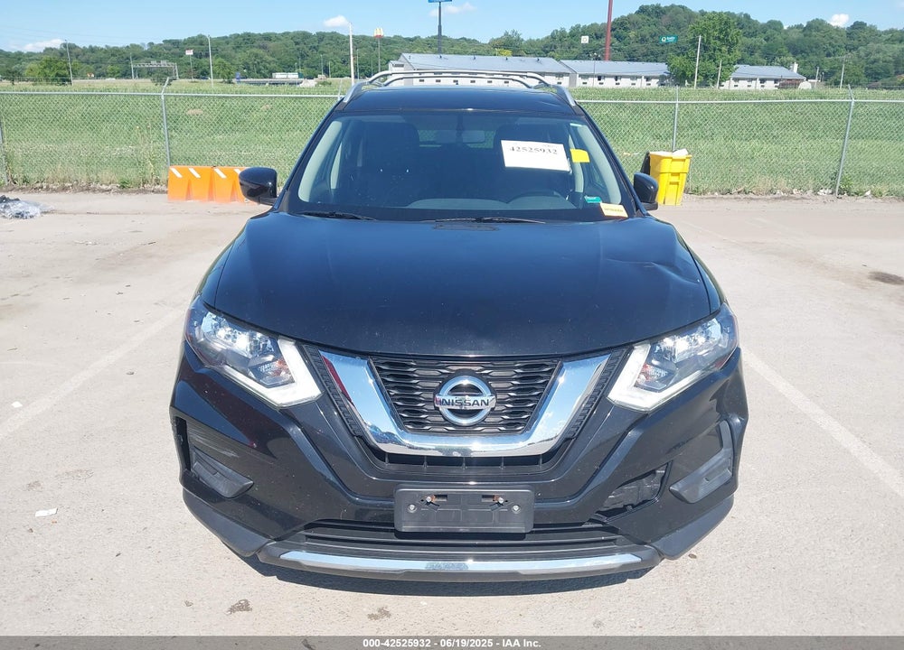 2017 NISSAN ROGUE VIN: JN8AT2MT3HW131206