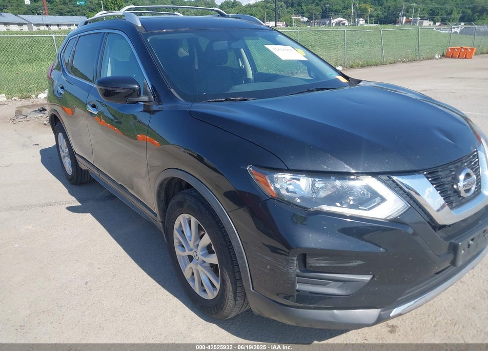 2017 NISSAN ROGUE VIN: JN8AT2MT3HW131206