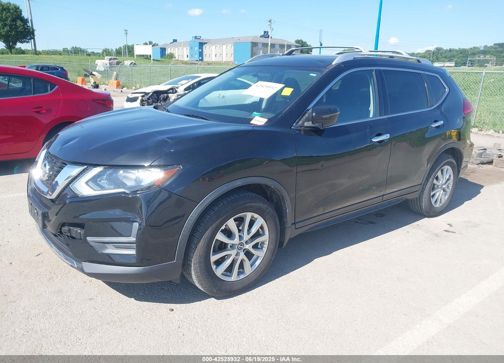 2017 NISSAN ROGUE VIN: JN8AT2MT3HW131206