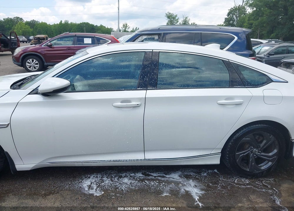 2018 HONDA ACCORD VIN: 1HGCV2F54JA006555