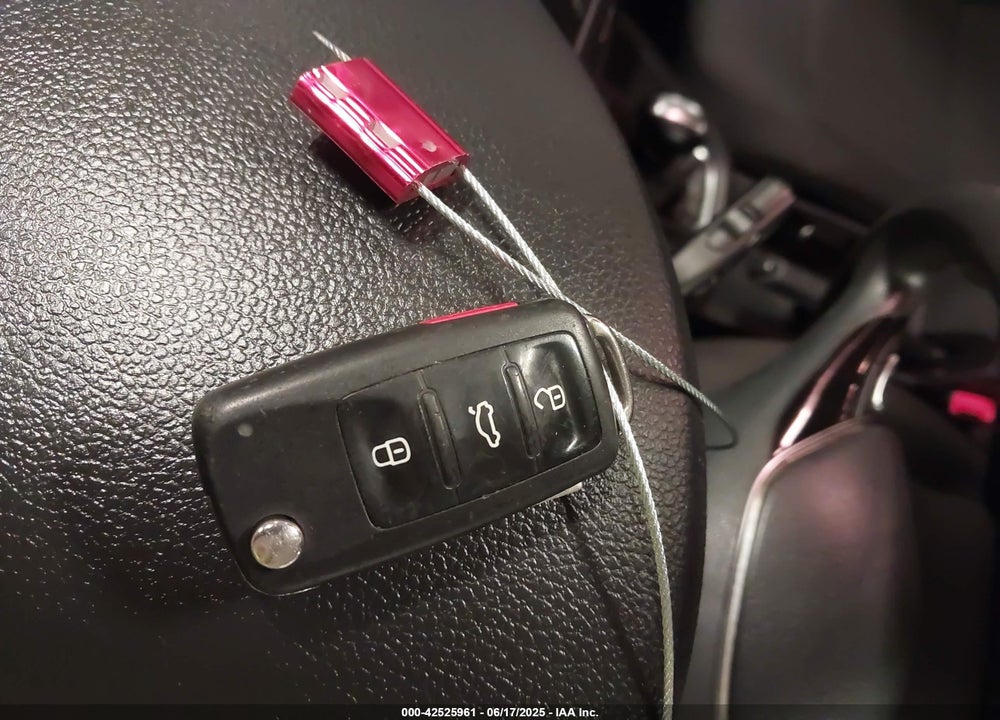 2015 VOLKSWAGEN JETTA VIN: 3VW2K7AJ4FM243087