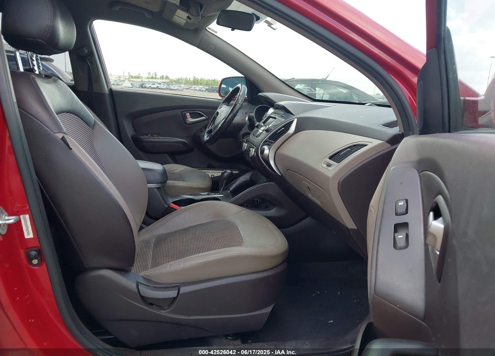 2013 HYUNDAI TUCSON VIN: KM8JU3ACXDU607844