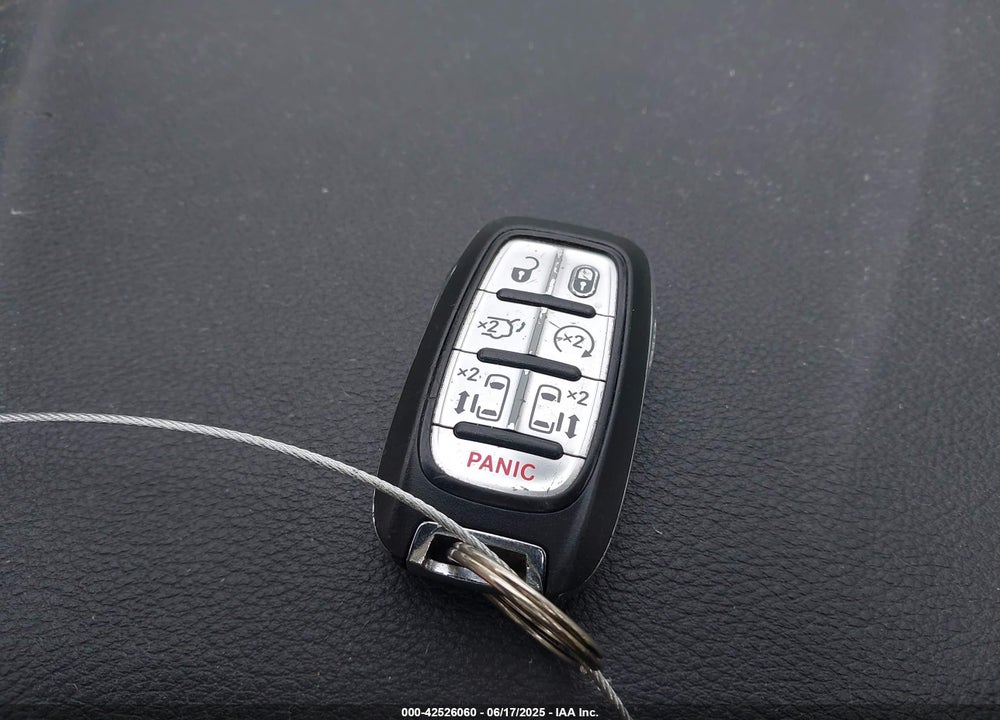 2021 CHRYSLER PACIFICA TOURING L VIN: 2C4RC1BG5MR527414