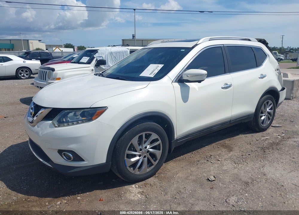 2015 NISSAN ROGUE SL VIN: 5N1AT2MTXFC901875