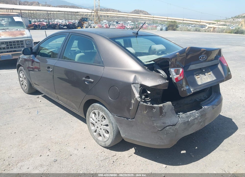 2013 KIA FORTE VIN: KNAFU4A21D5739051