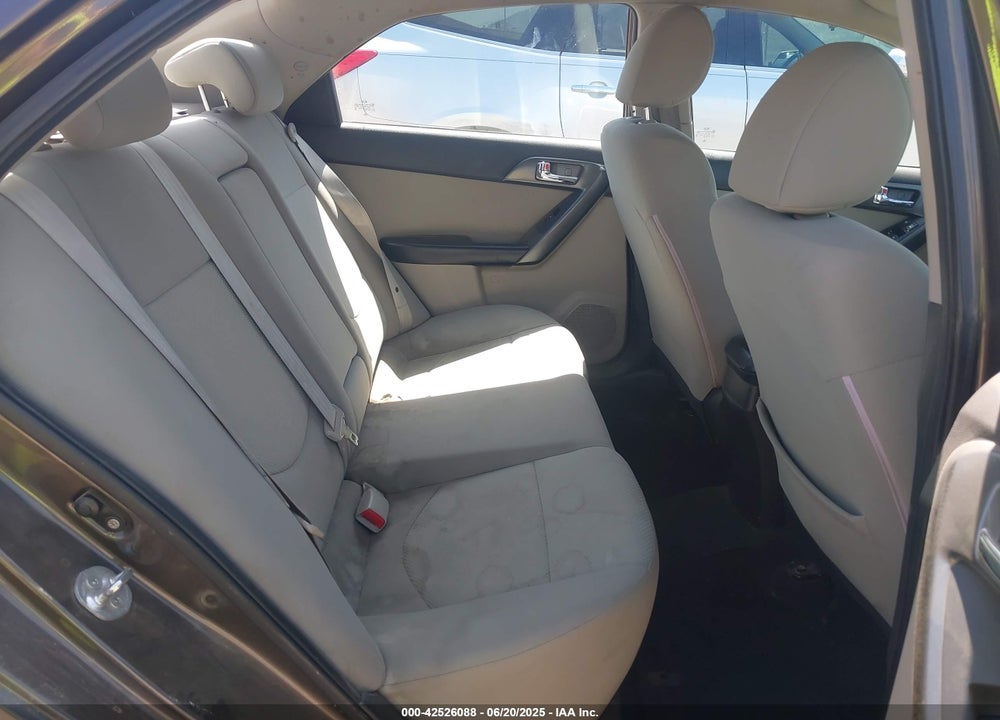 2013 KIA FORTE VIN: KNAFU4A21D5739051