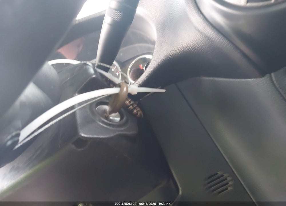 2011 JEEP WRANGLER / VIN: 1J4AA2D10BL529217