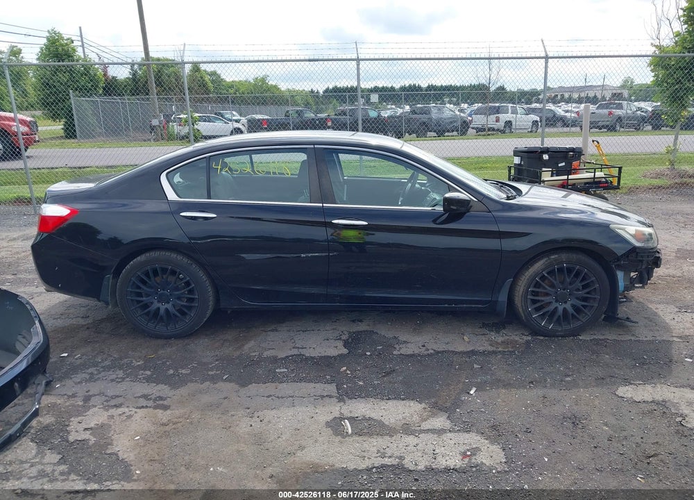 2015 HONDA ACCORD VIN: 1HGCR2F37FA120365