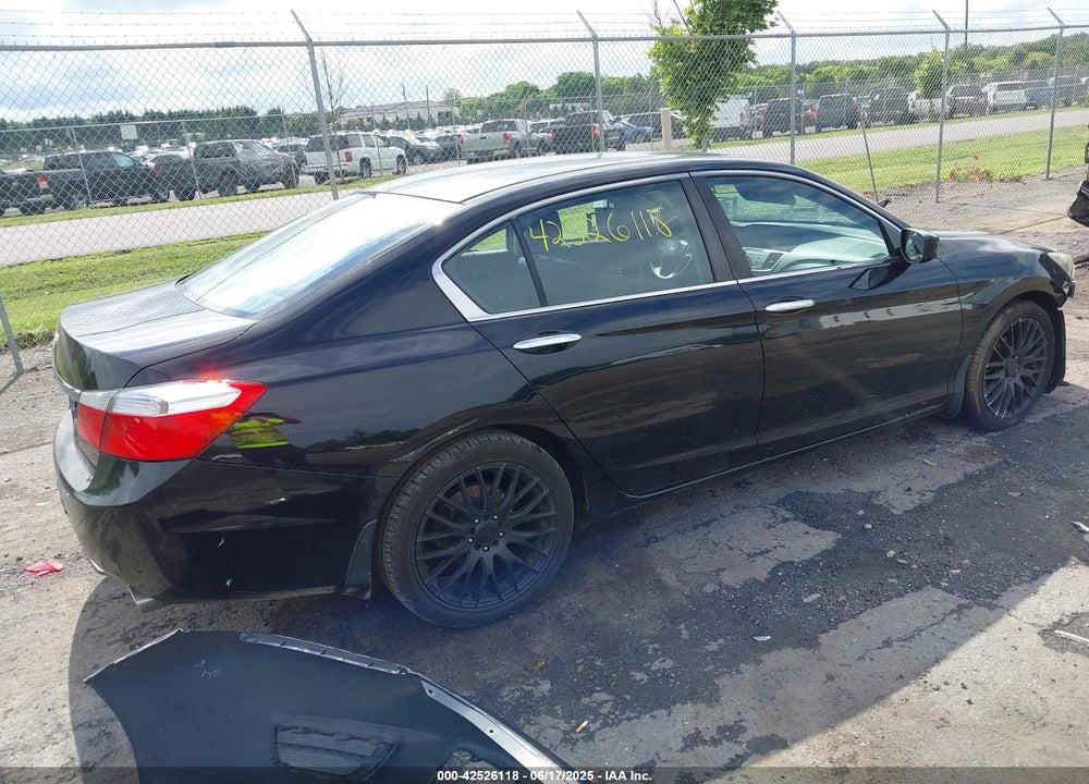 2015 HONDA ACCORD VIN: 1HGCR2F37FA120365