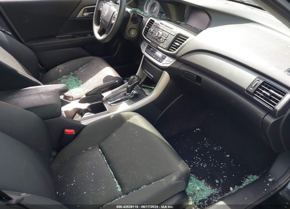 2015 HONDA ACCORD VIN: 1HGCR2F37FA120365