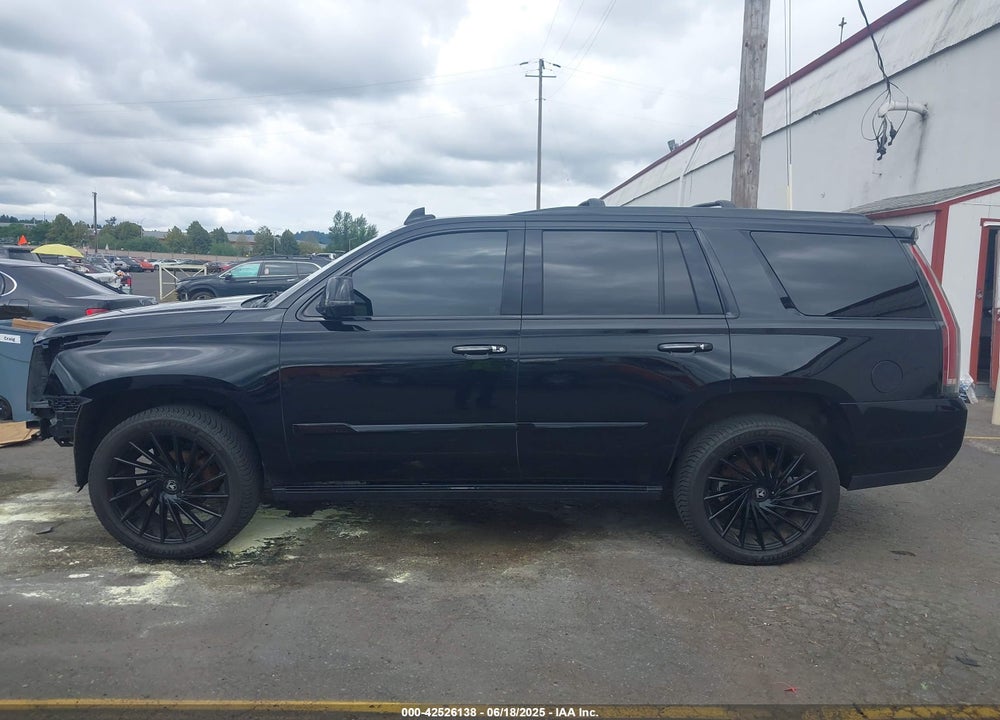 2017 CADILLAC ESCALADE VIN: 1GYS4DKJ1HR348899
