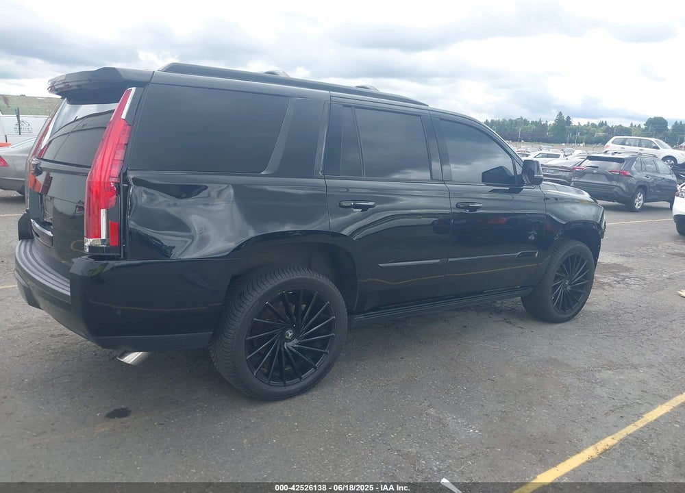 2017 CADILLAC ESCALADE VIN: 1GYS4DKJ1HR348899