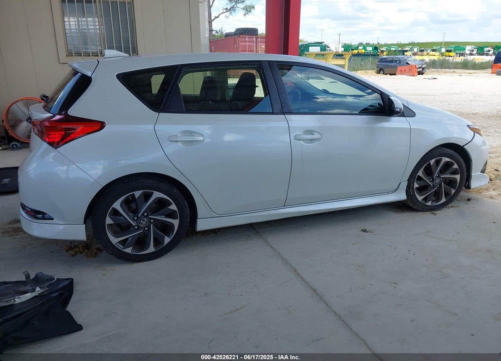 2017 TOYOTA COROLLA IM VIN: JTNKARJE8HJ542923
