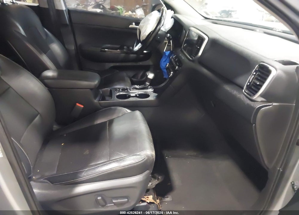 2020 KIA SPORTAGE EX VIN: KNDPNCAC7L7752297