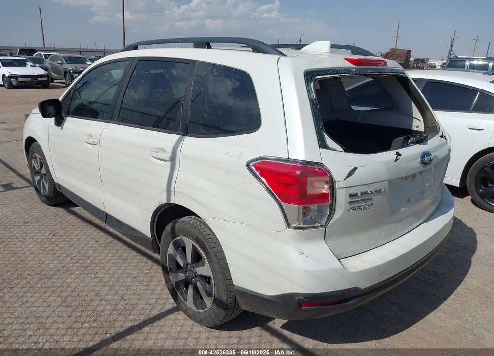 2018 SUBARU FORESTER VIN: JF2SJABC5JH478633