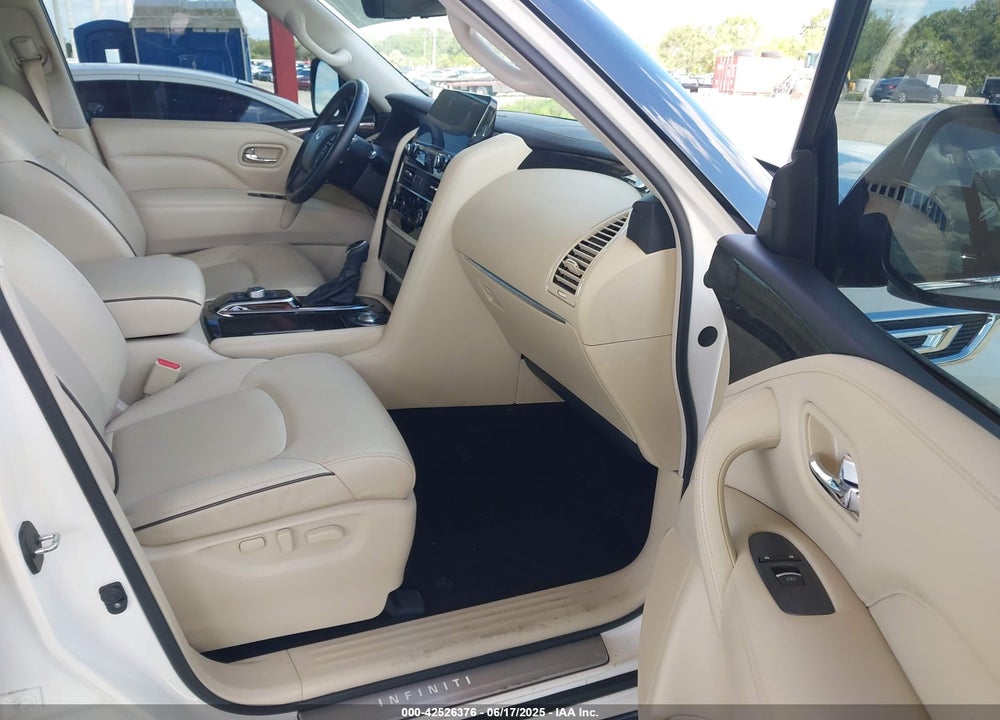 2022 INFINITI QX80 VIN: JN8AZ2AF3N9740156