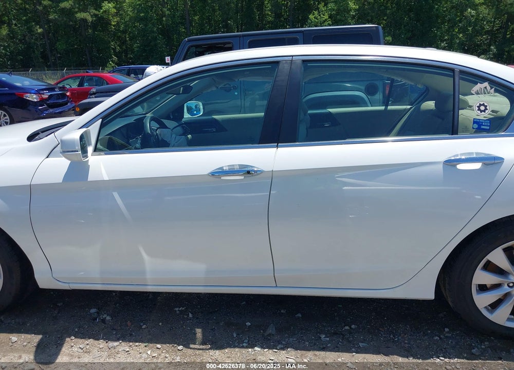 2014 HONDA ACCORD VIN: 1HGCR2F82EA033337