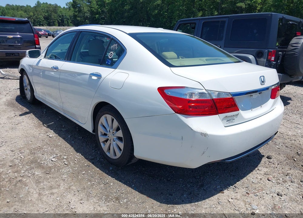 2014 HONDA ACCORD VIN: 1HGCR2F82EA033337