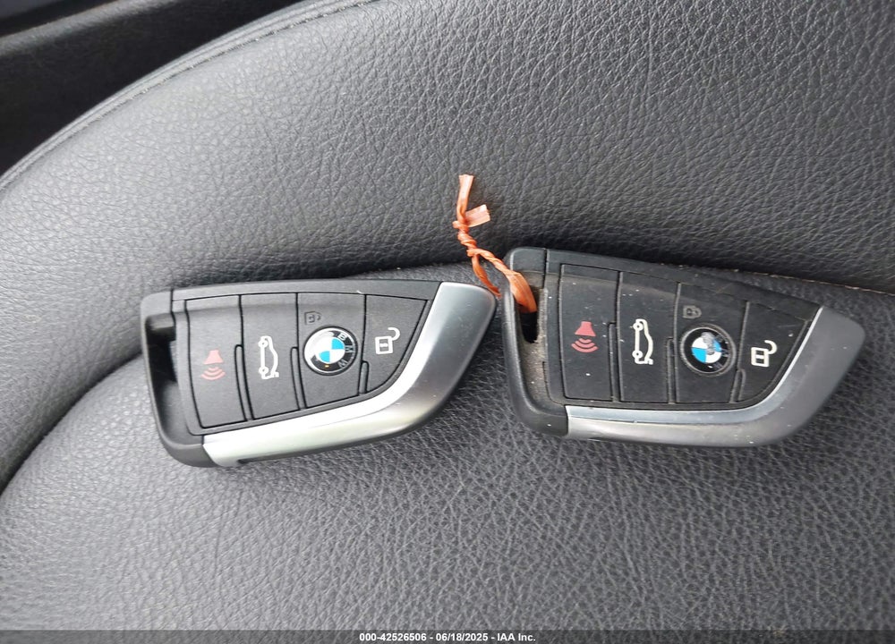 2017 BMW X1 XDRIVE28I VIN: WBXHT3Z34H4A57353