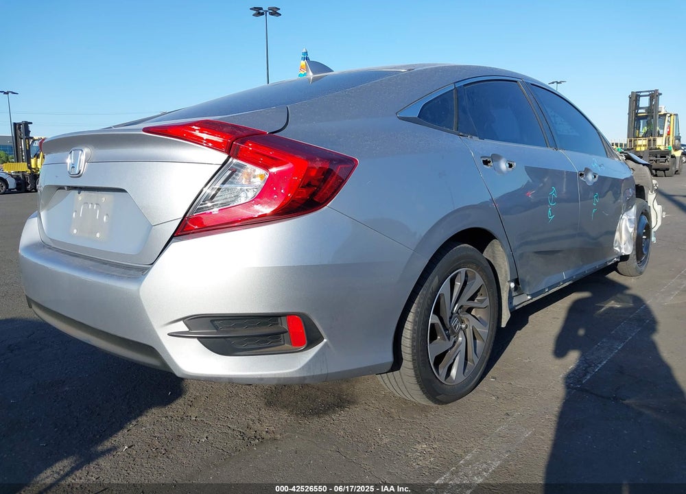 2018 HONDA CIVIC VIN: 2HGFC2F74JH509475