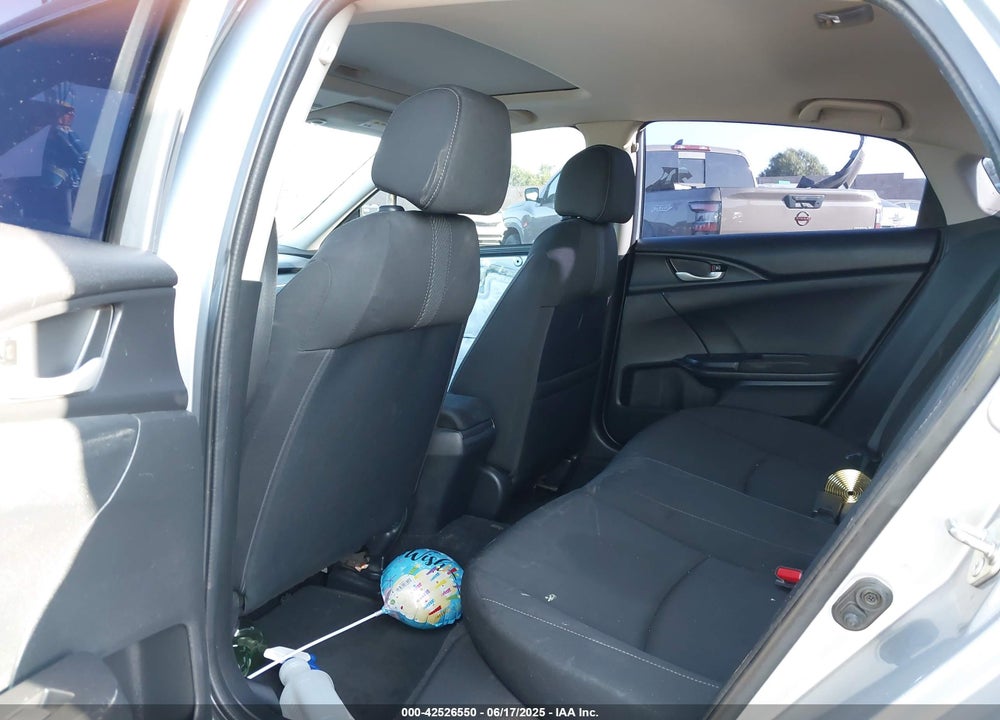 2018 HONDA CIVIC VIN: 2HGFC2F74JH509475