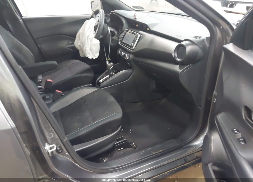 2019 NISSAN KICKS VIN: 3N1CP5CU5KL492702