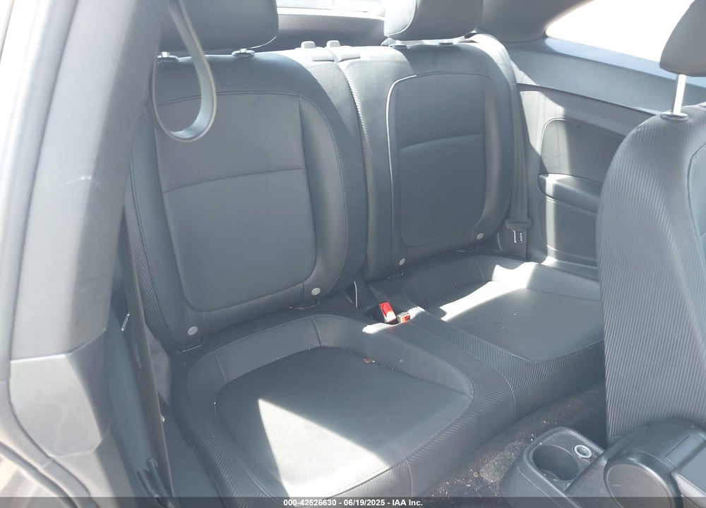 2013 VOLKSWAGEN BEETLE 2.0L TDI VIN: 3VWJL7AT3DM662250