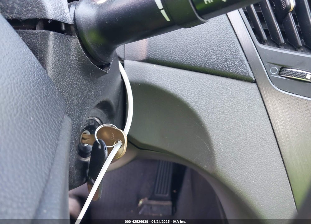 2014 HYUNDAI SONATA VIN: 5NPEB4AC0EH909673